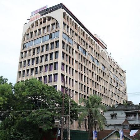 拉吉玛哈陵酒店 古瓦哈提 外观 照片