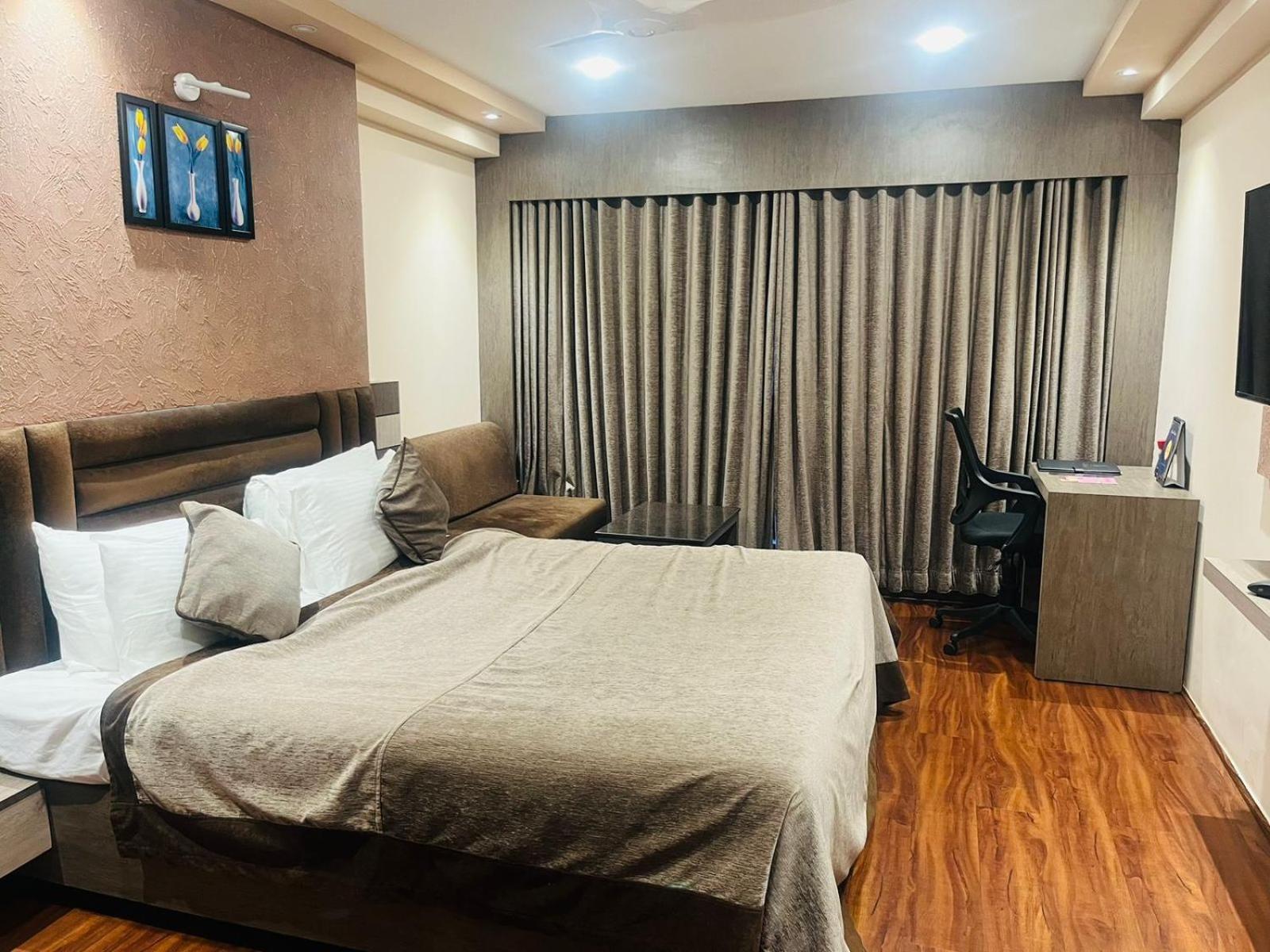 拉吉玛哈陵酒店 古瓦哈提 外观 照片